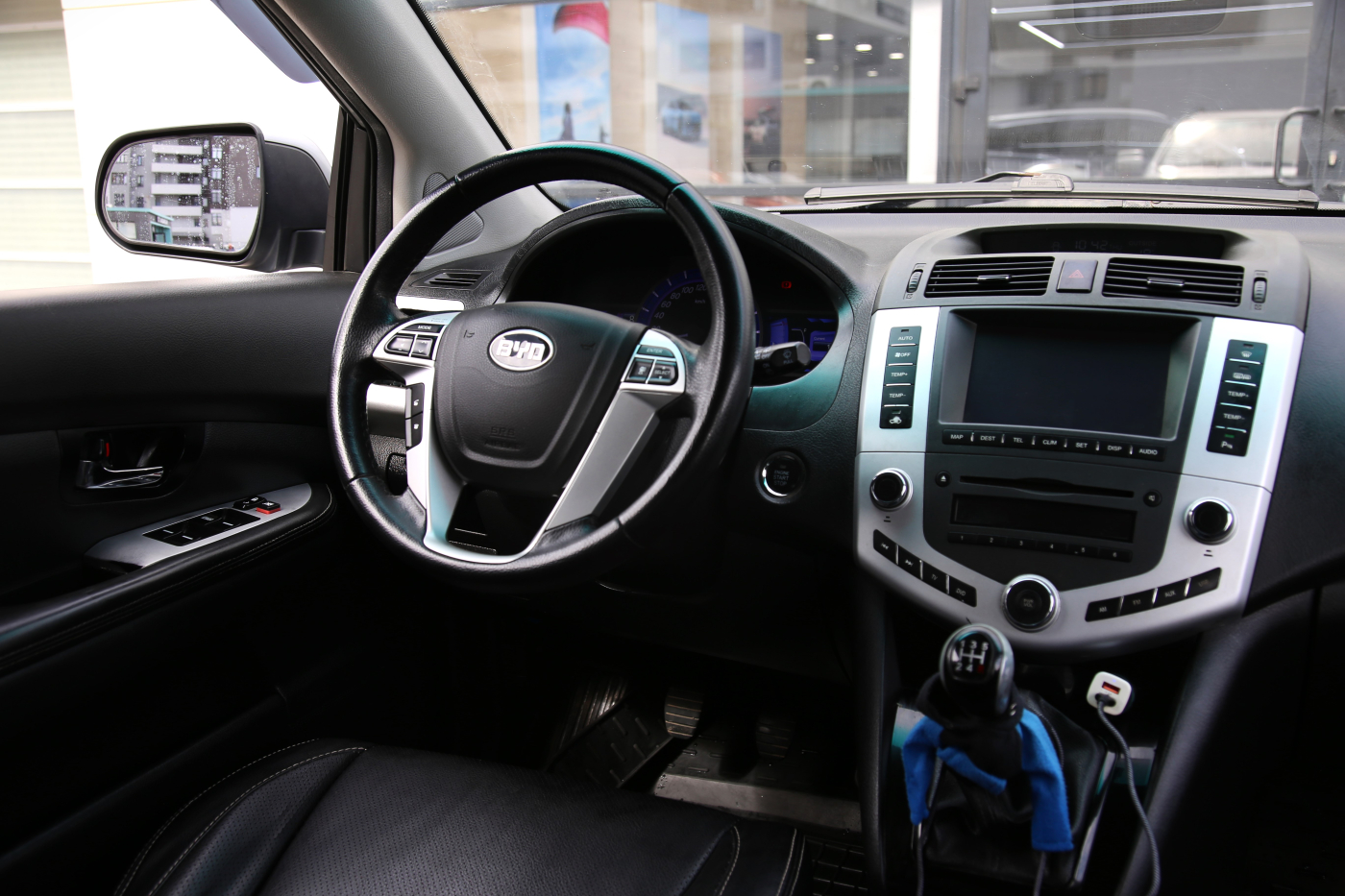 BYD S6