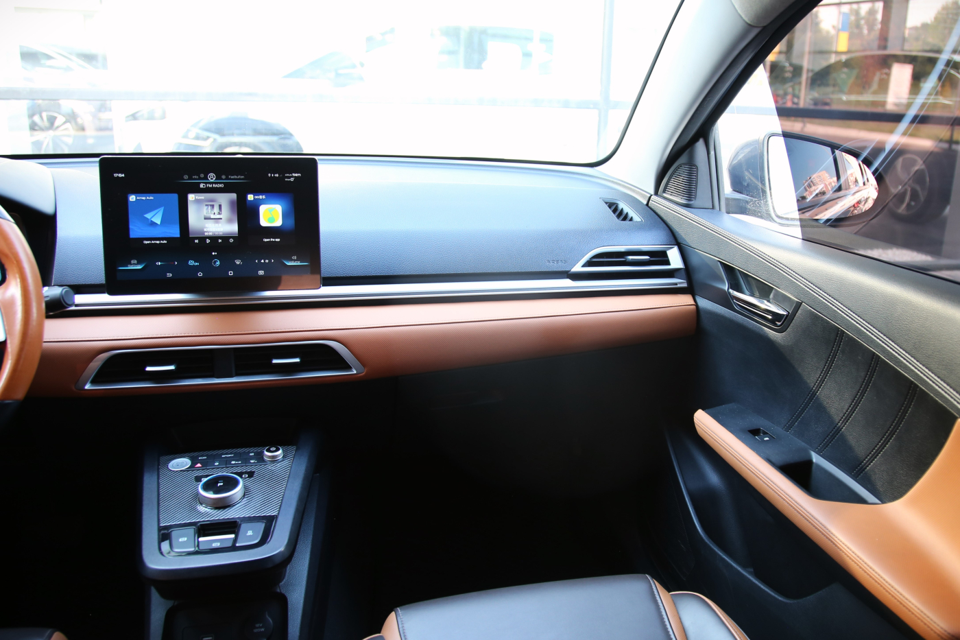 BYD E2