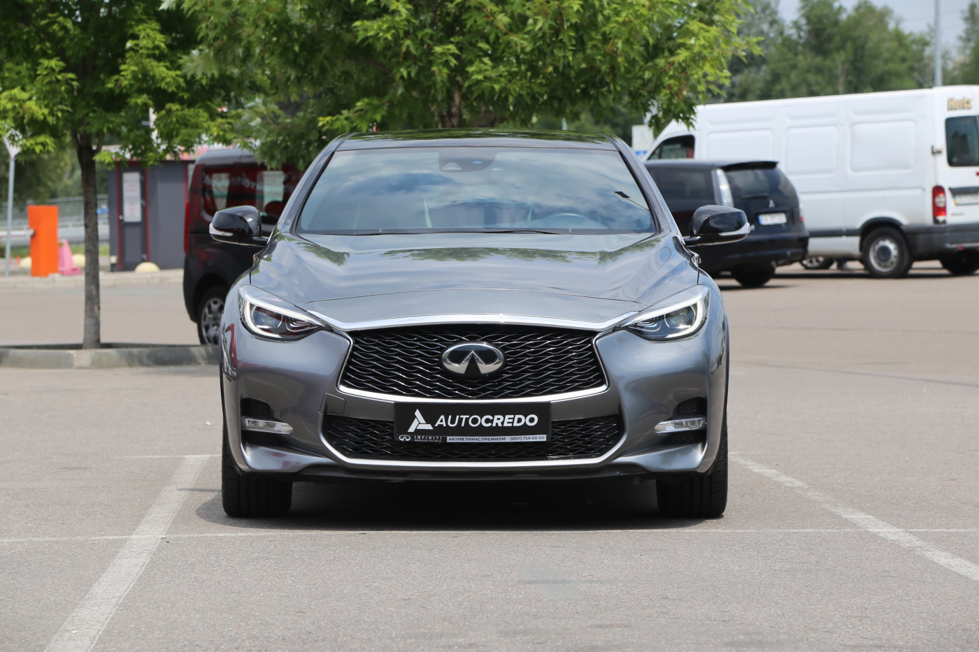Infiniti Q30