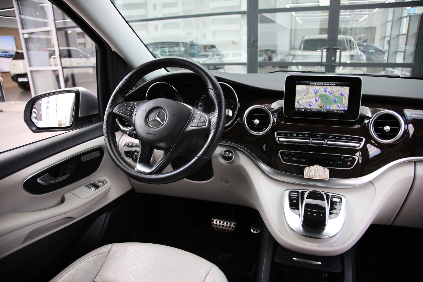 Mercedes-Benz V-Class