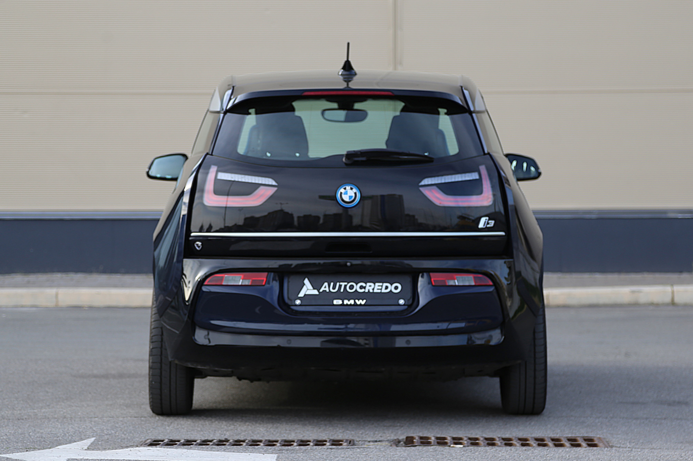 BMW I3