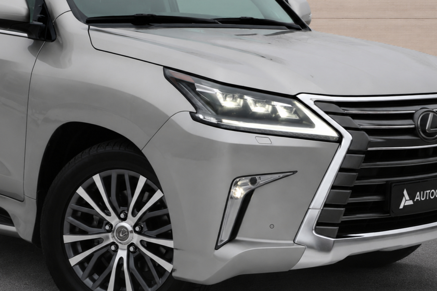 Lexus LX