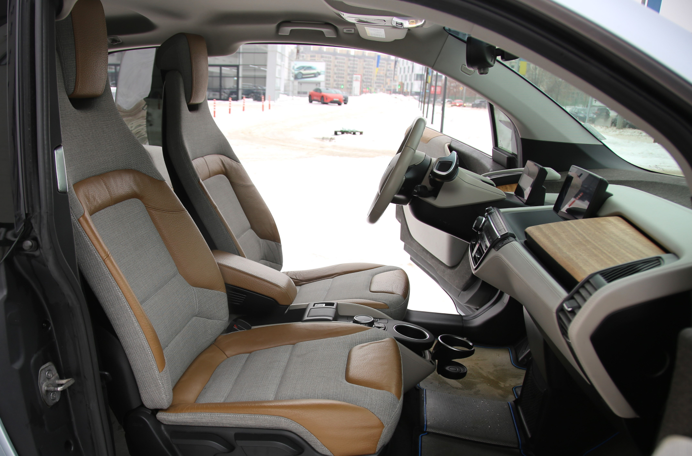 BMW I3