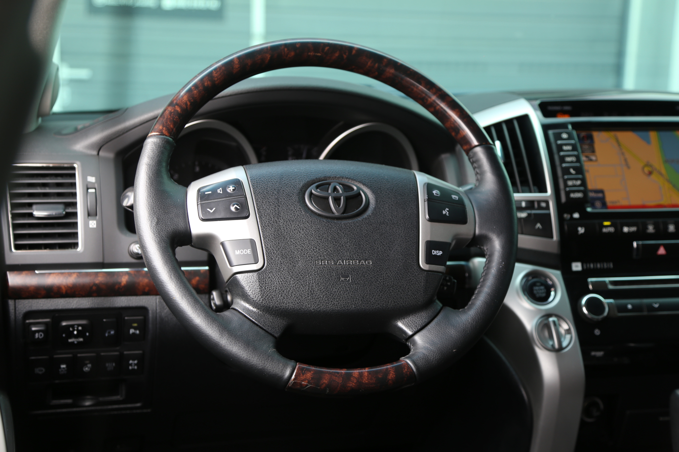 Toyota Land Cruiser (все)
