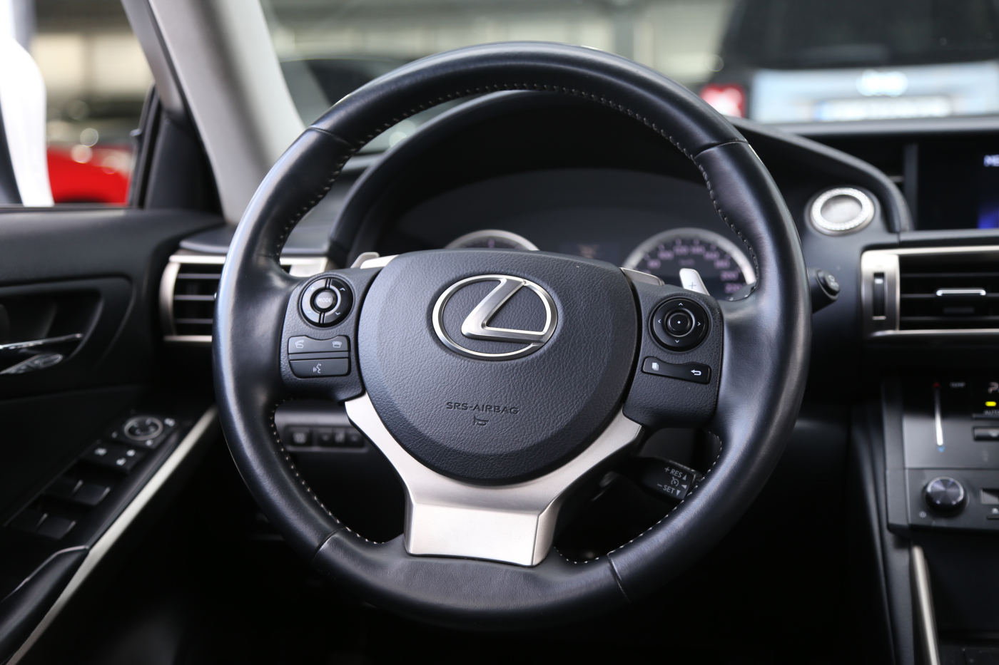 Lexus IS