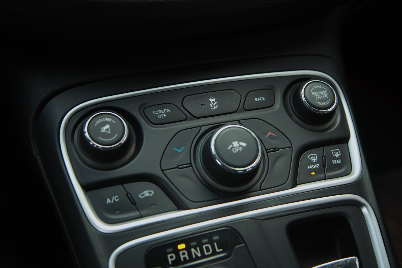 Chrysler 200