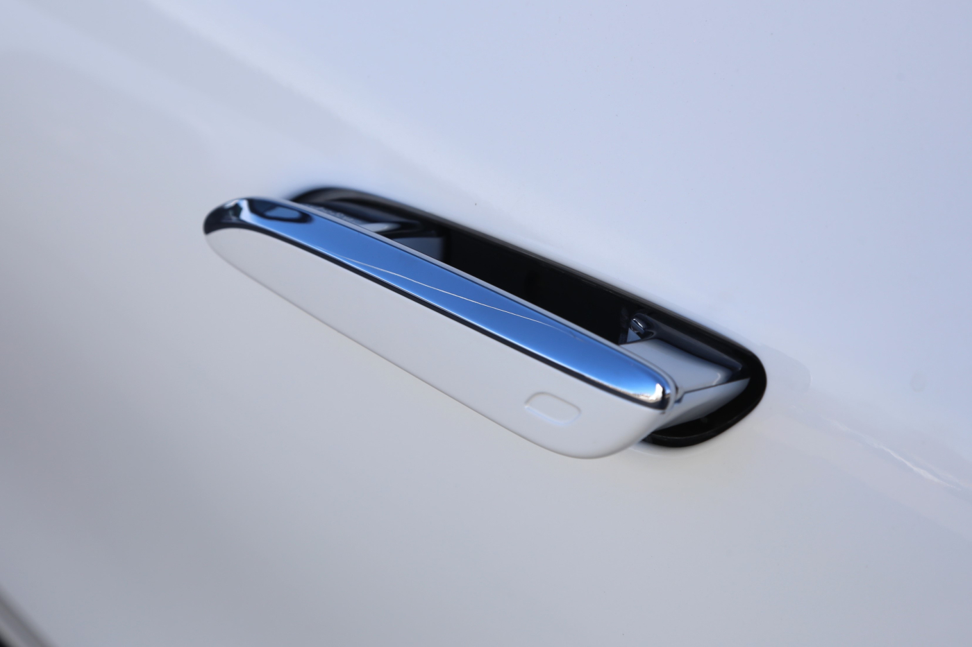 Mercedes-Benz EQS SUV