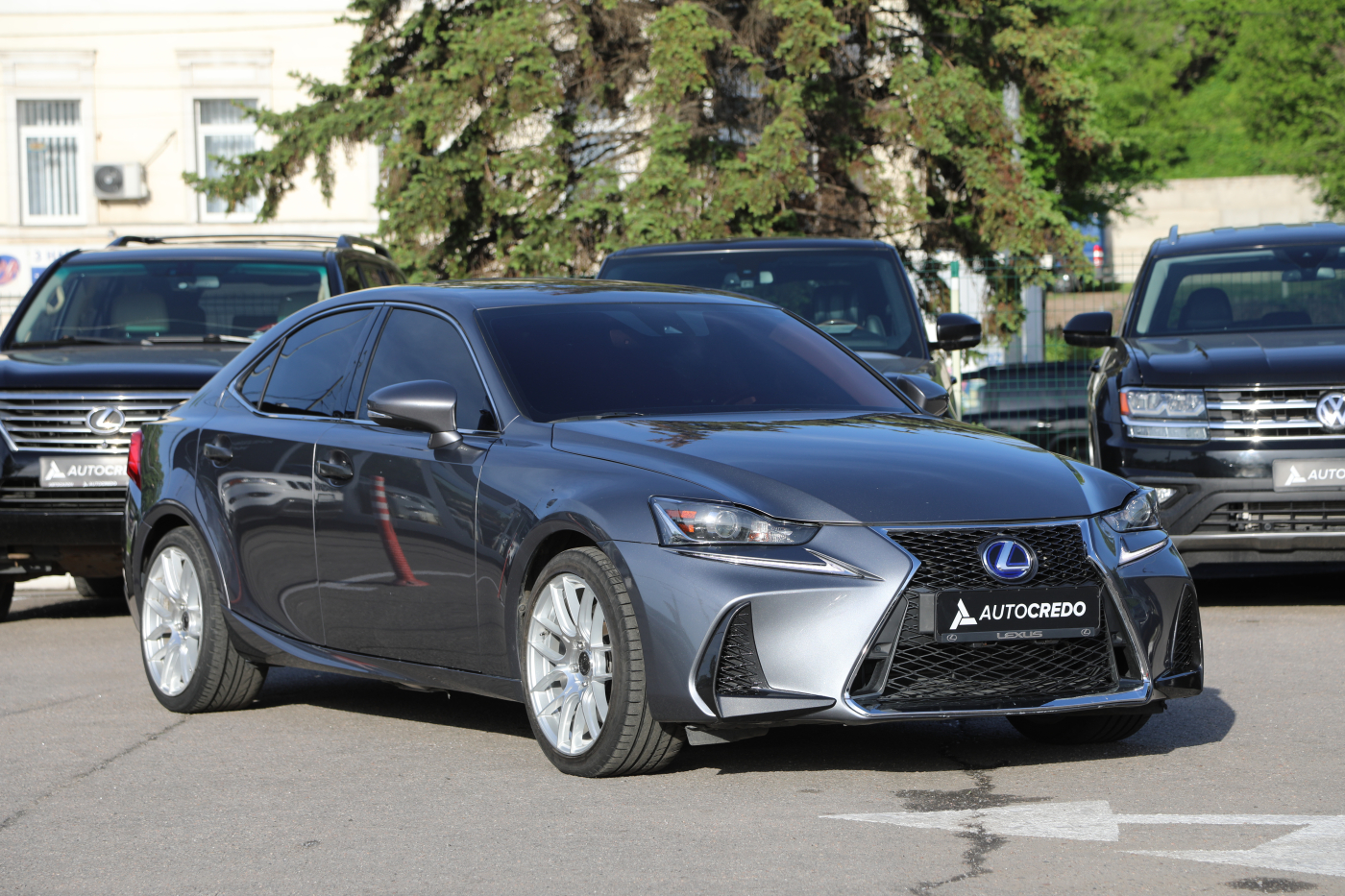 Lexus IS