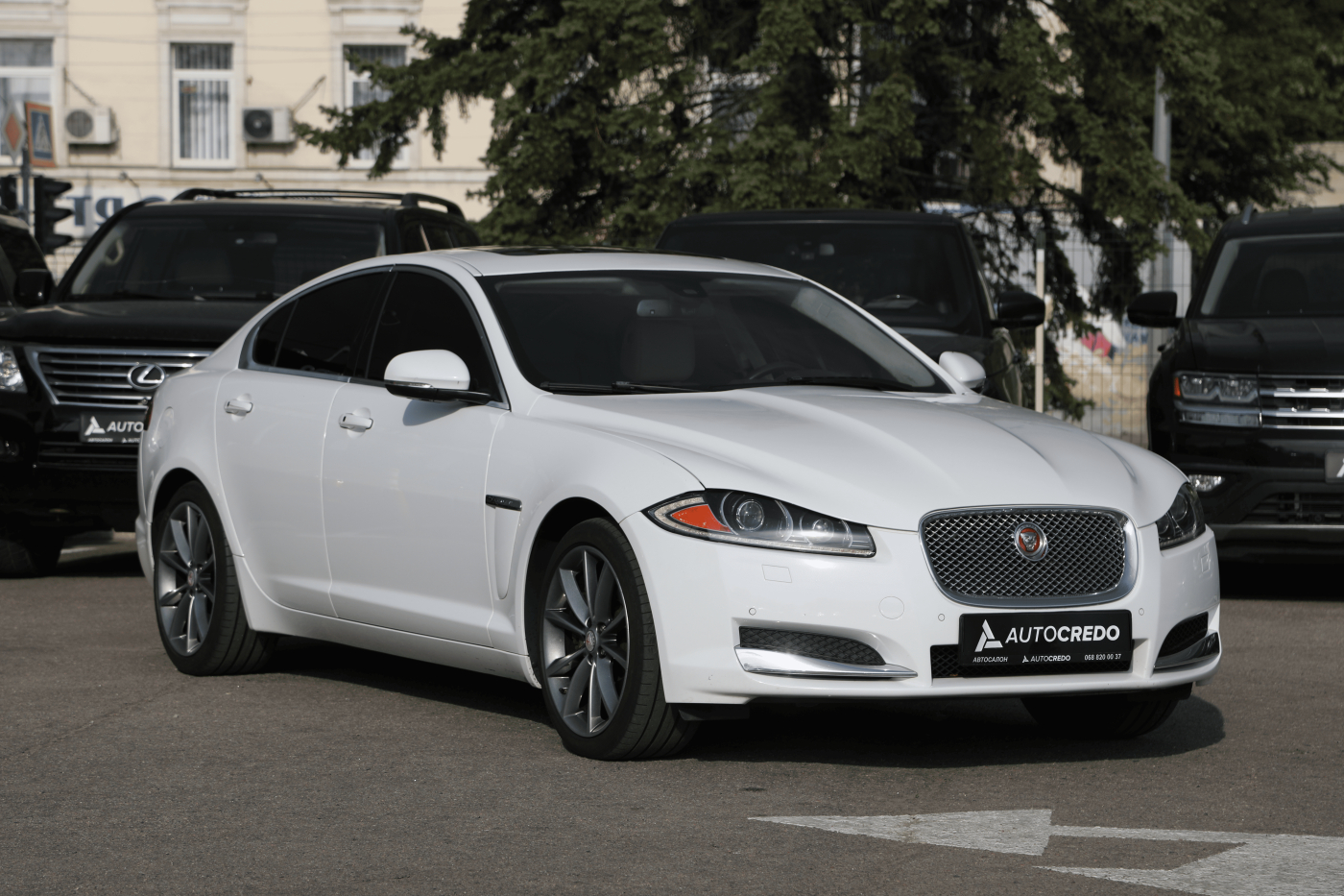 Jaguar XF