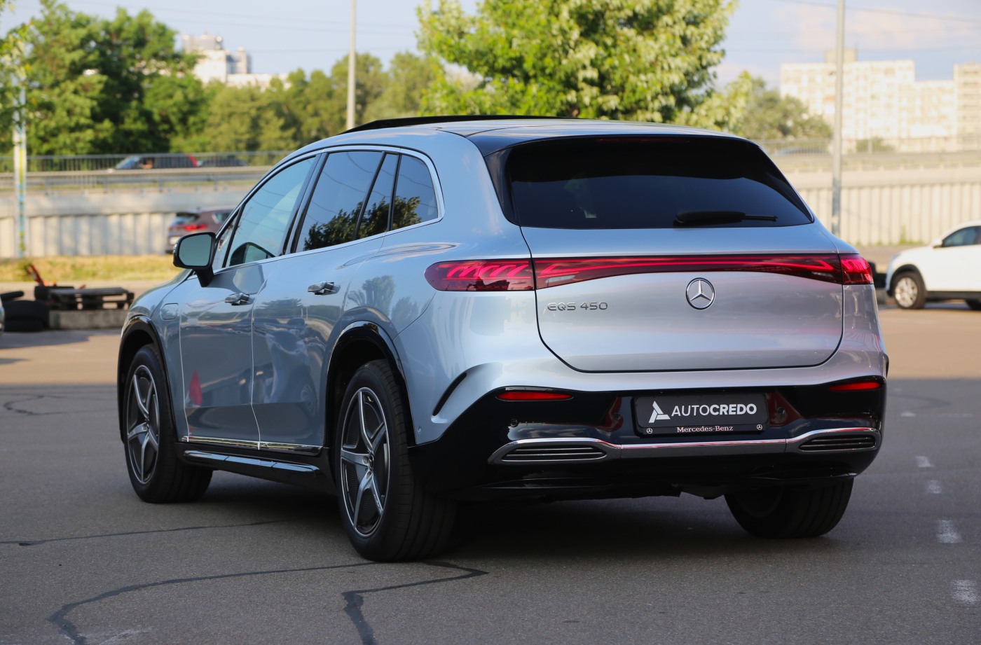 Mercedes-Benz EQS SUV