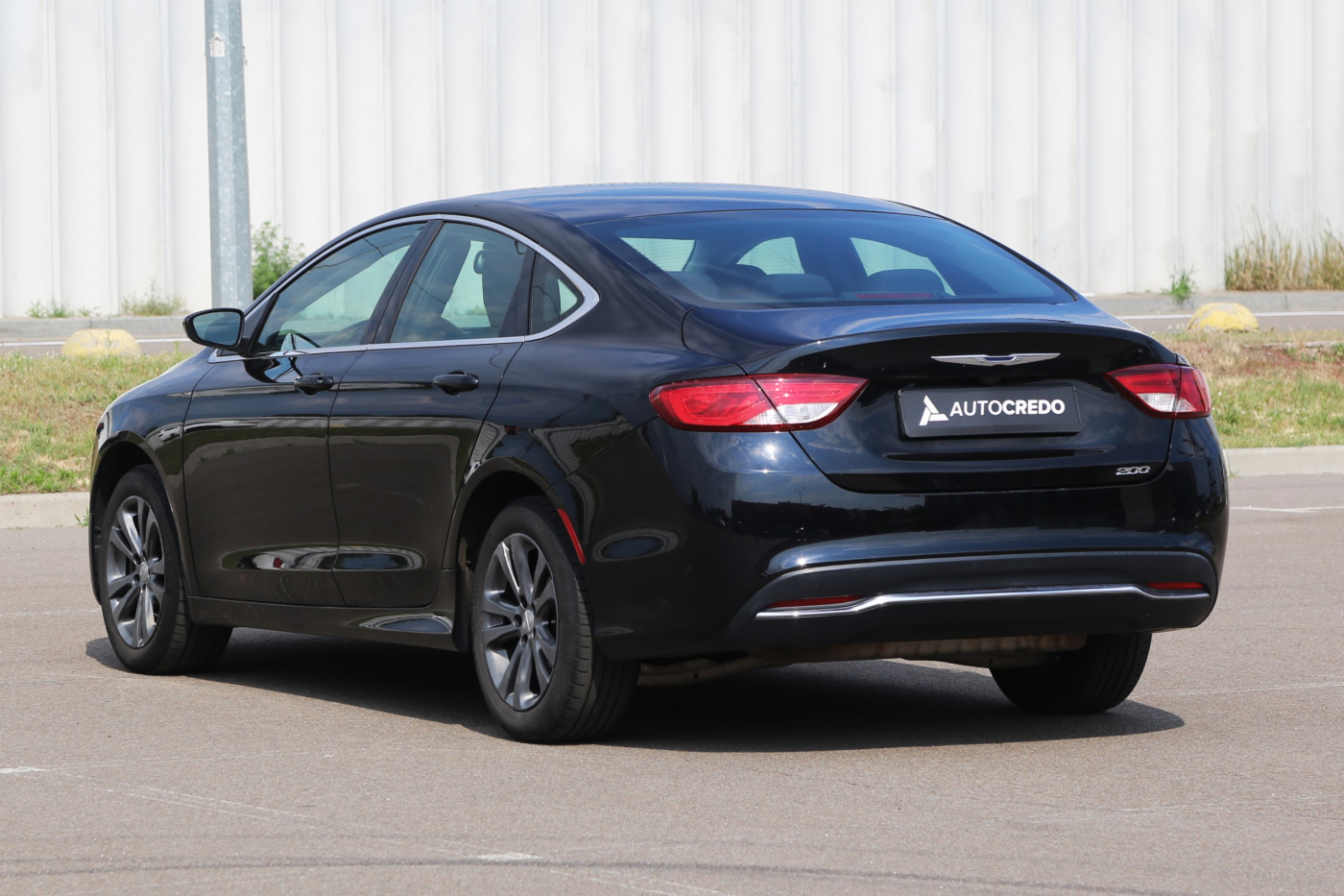 Chrysler 200