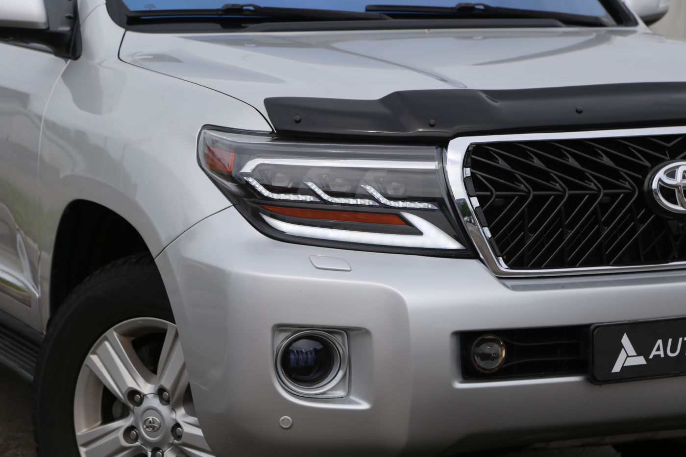 Toyota Land Cruiser (все)