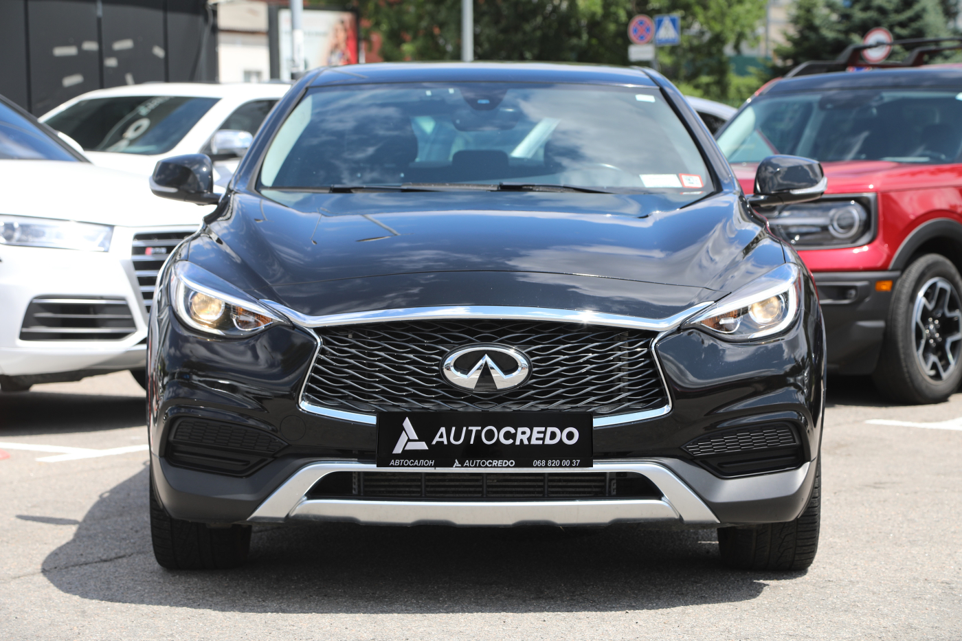 Infiniti QX30