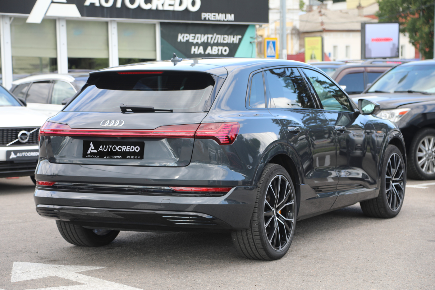 Audi e-tron