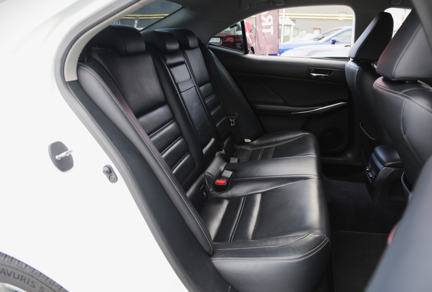 Lexus IS