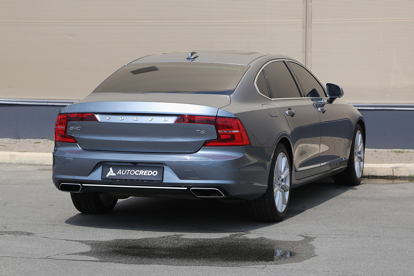 Volvo S90