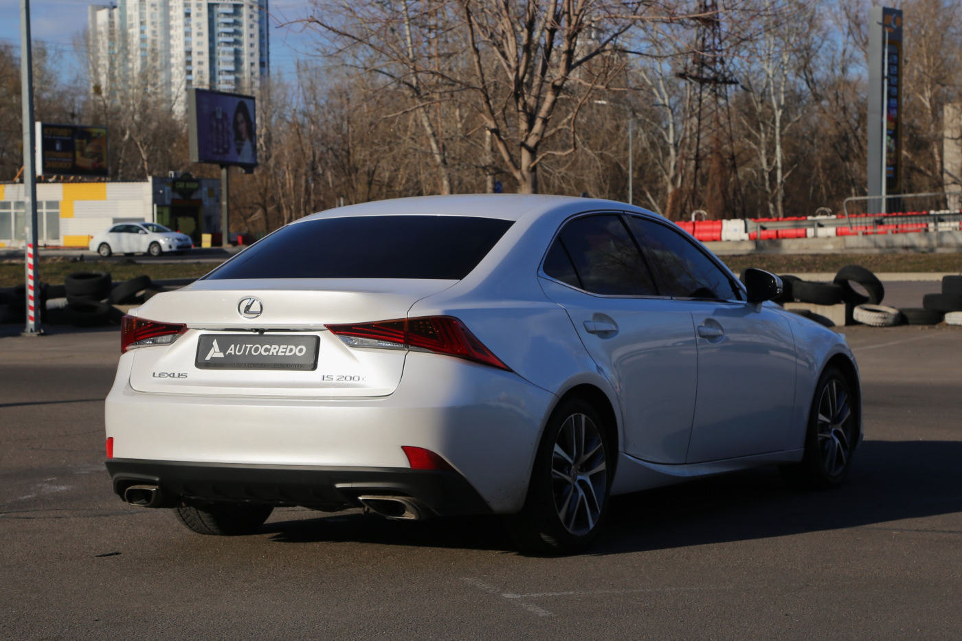 Lexus IS