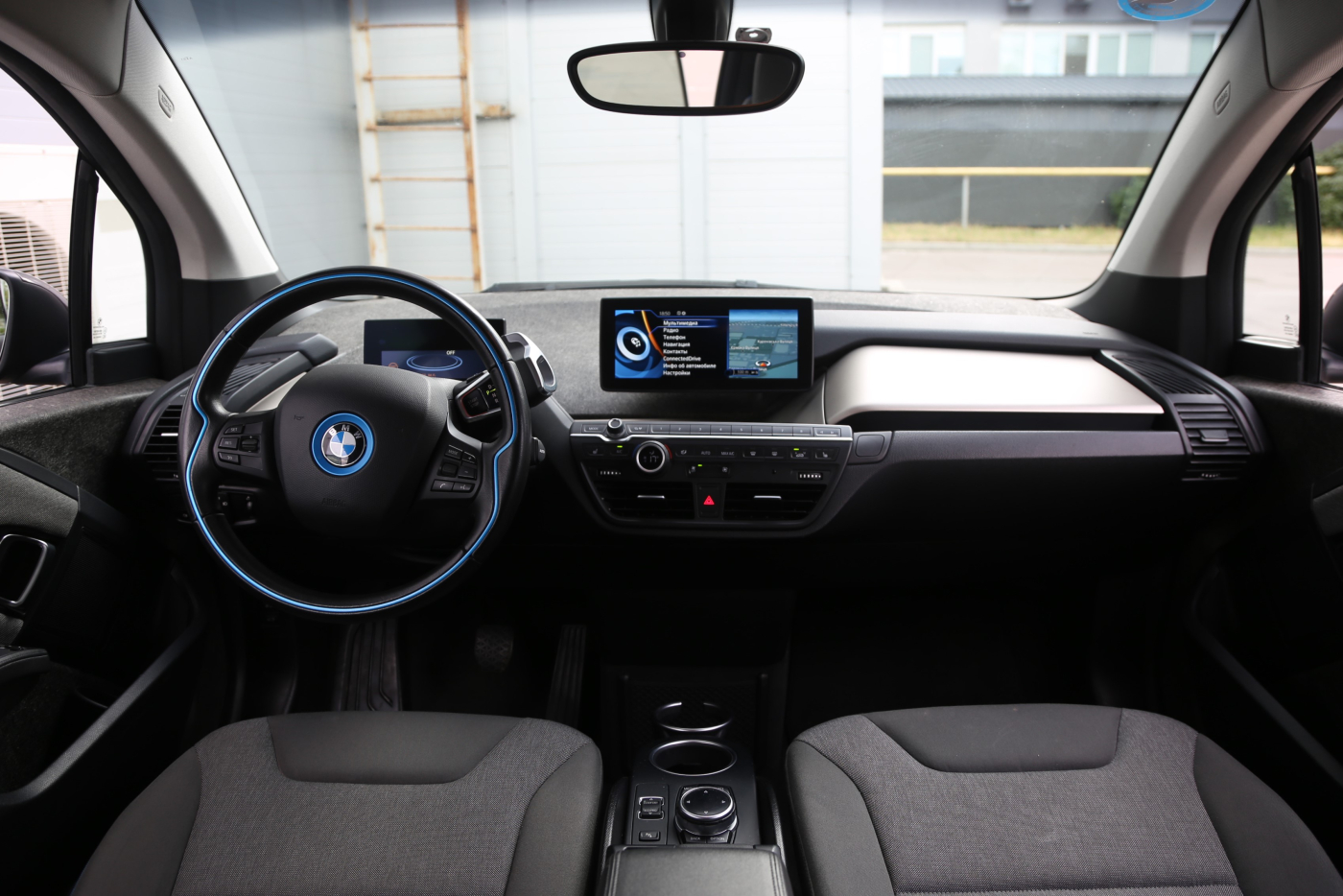 BMW I3