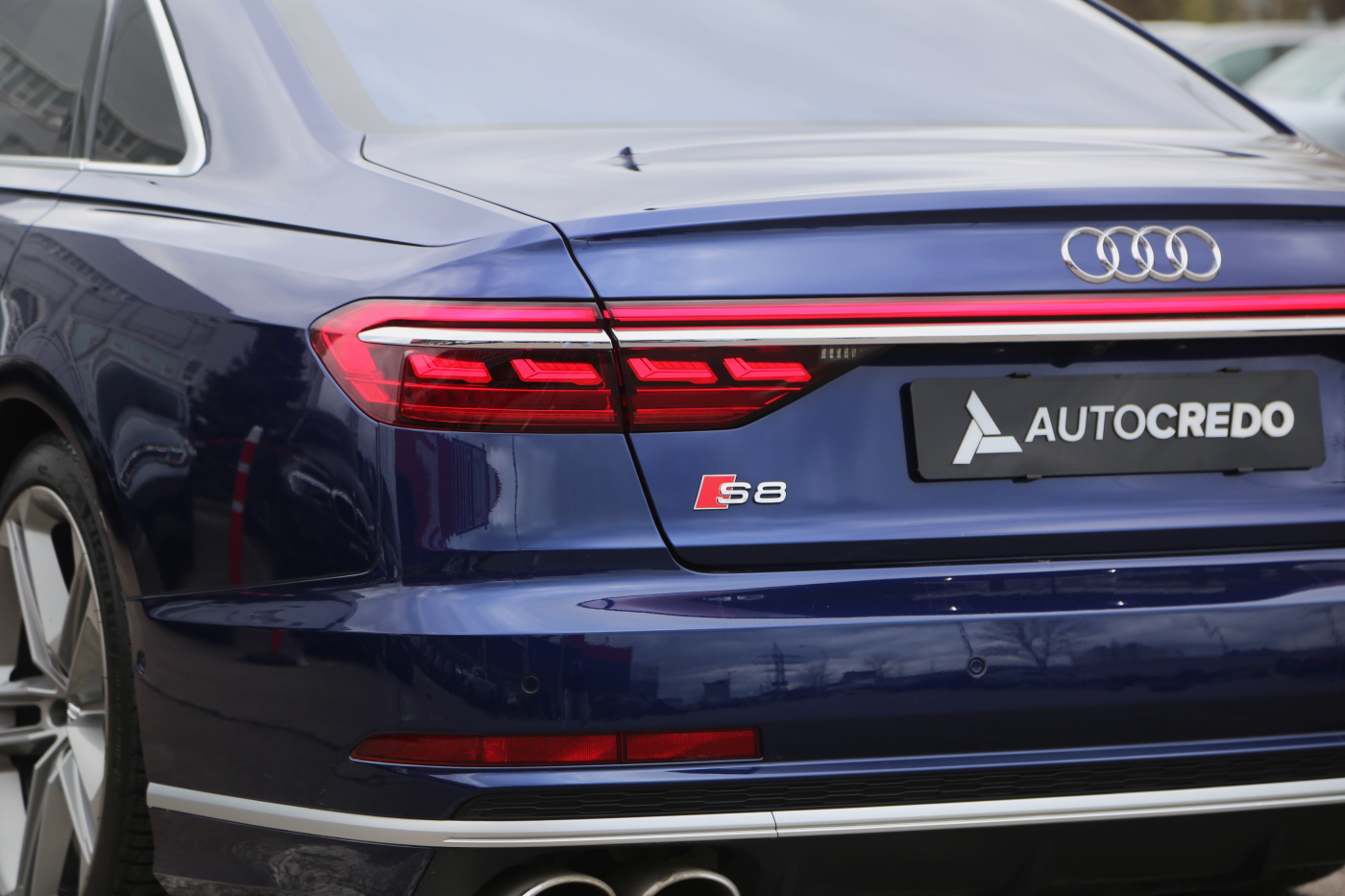 Audi S8