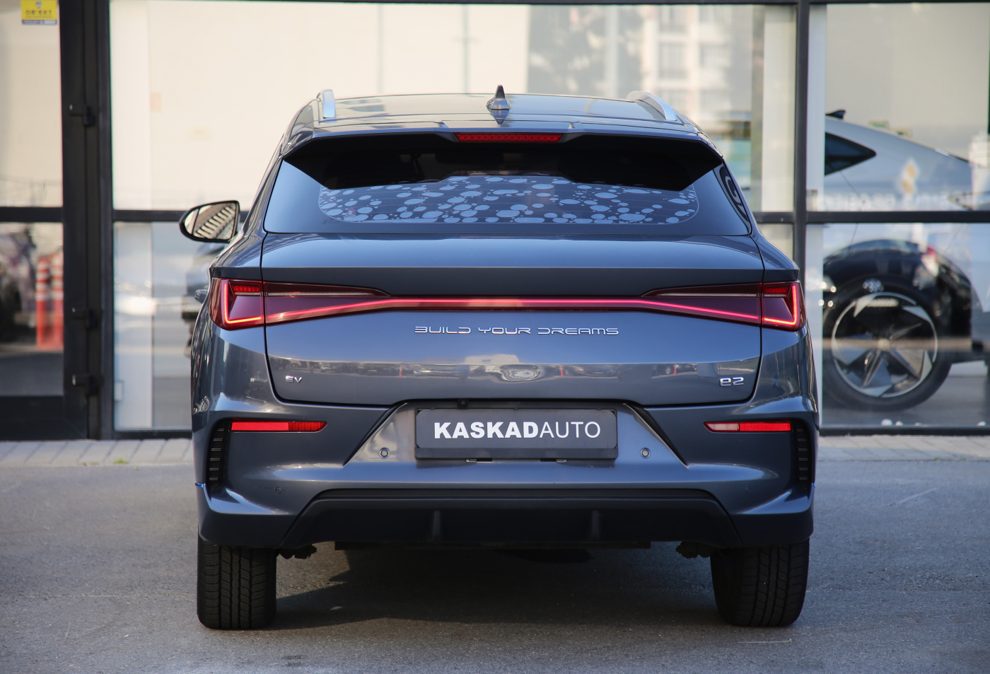 BYD E2