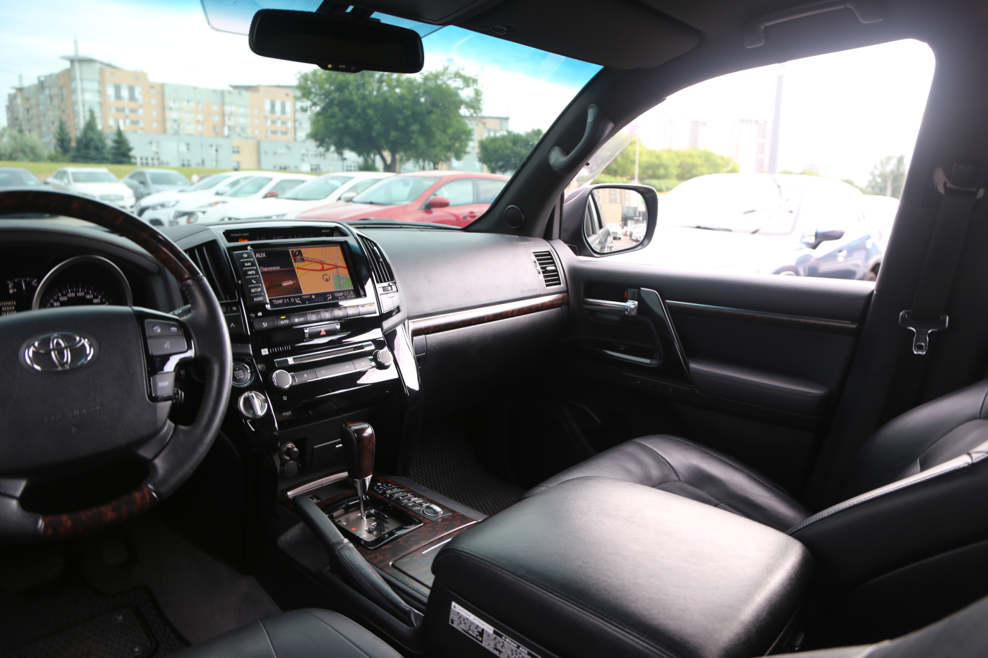 Toyota Land Cruiser (все)
