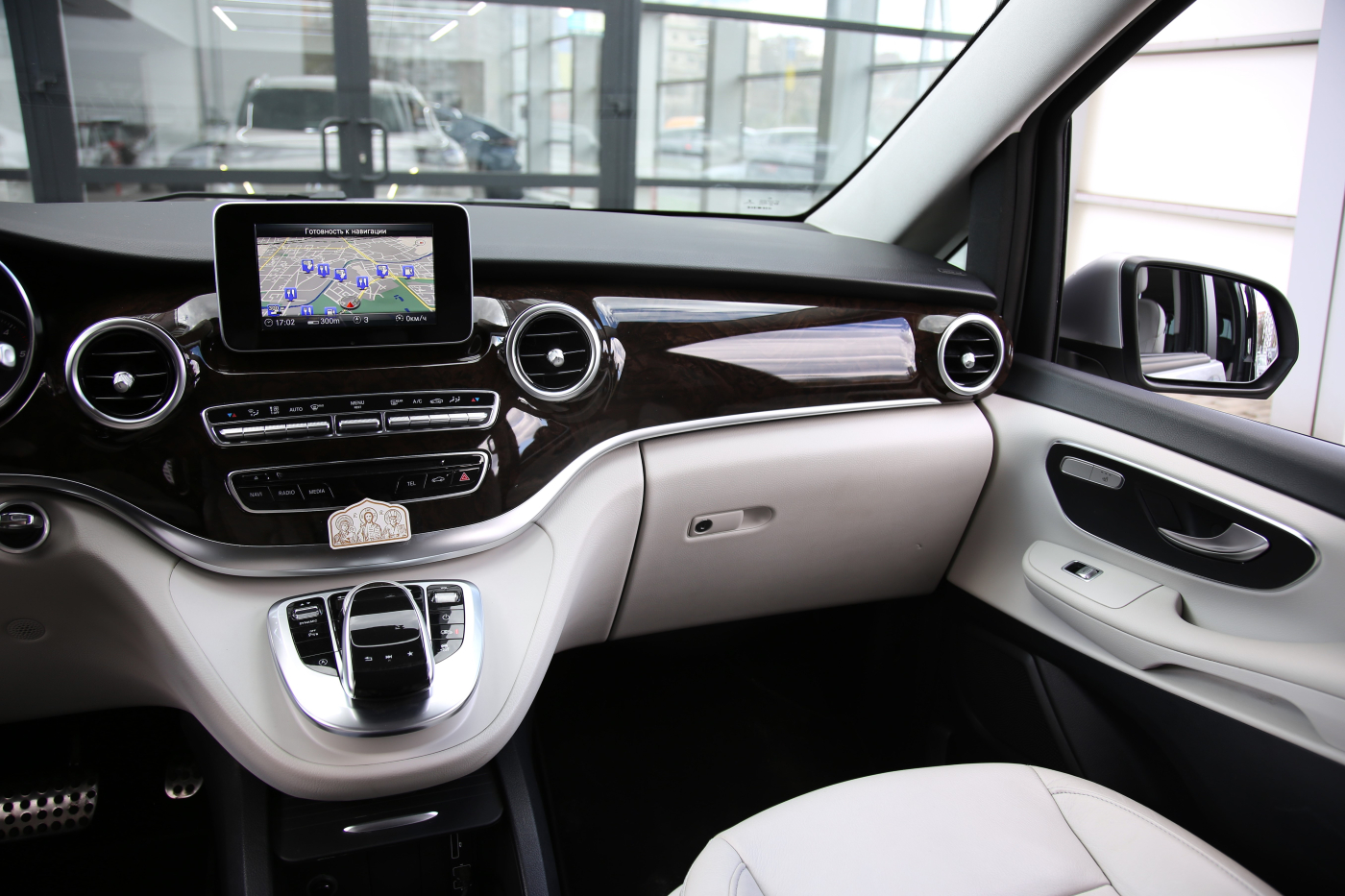 Mercedes-Benz V-Class