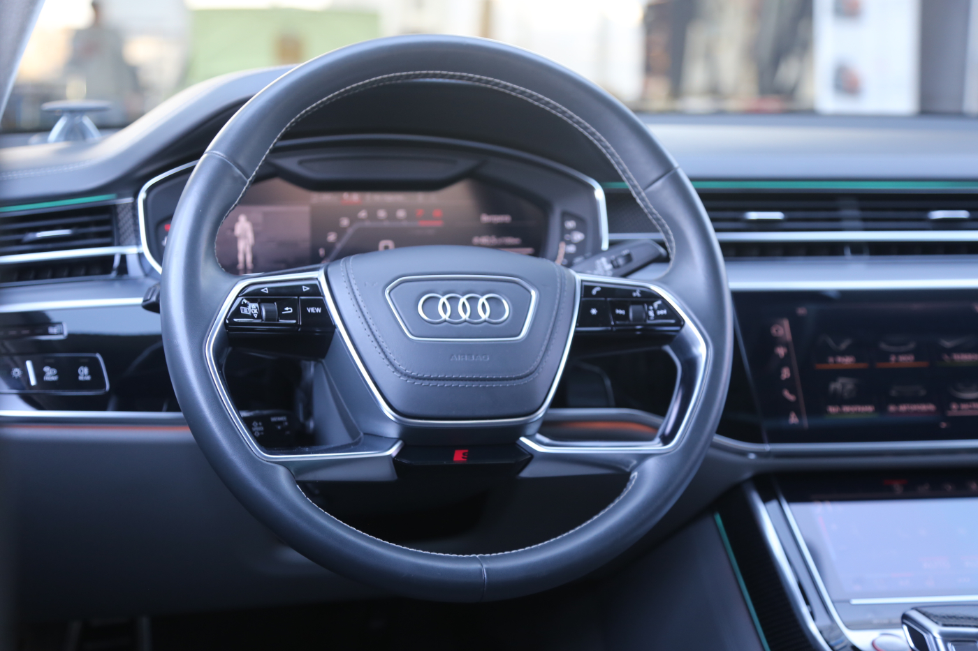 Audi S8