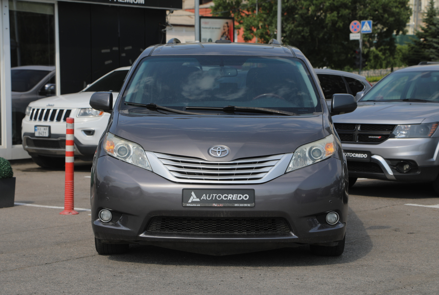 Toyota Sienna