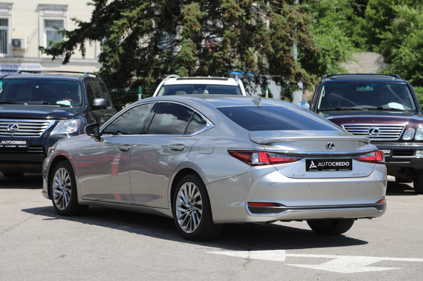 Lexus ES