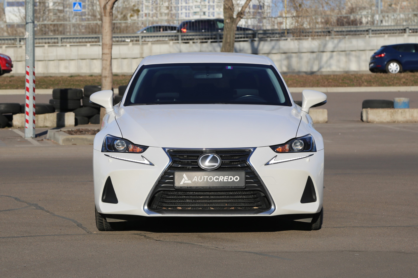 Lexus IS