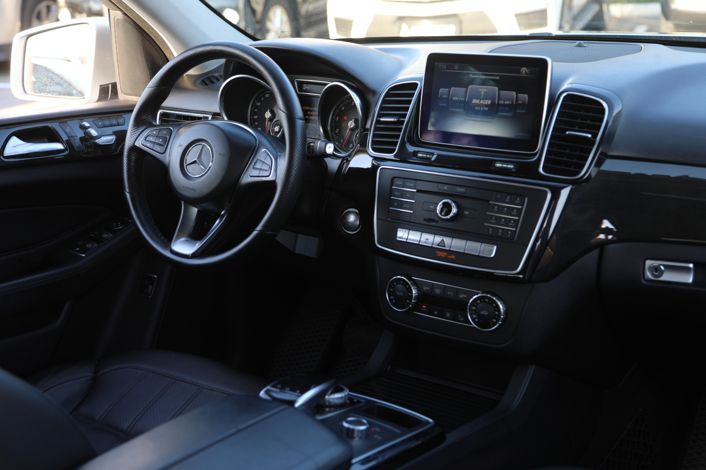 Mercedes-Benz GLE-Class