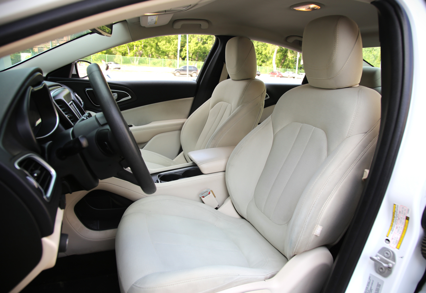 Chrysler 200