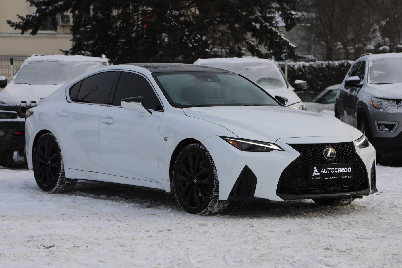 Lexus IS