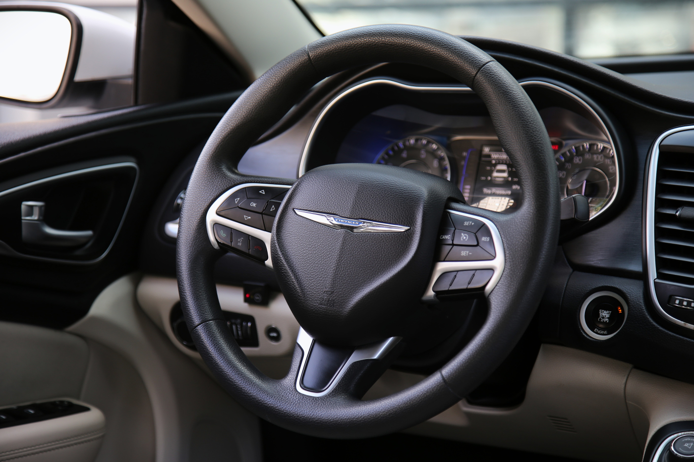 Chrysler 200