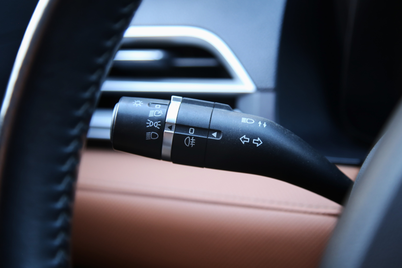 BYD E2