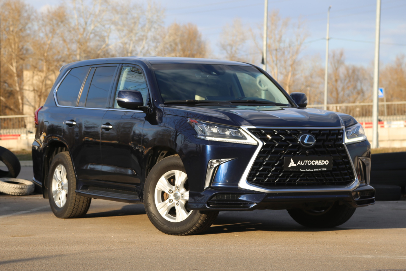 Lexus LX