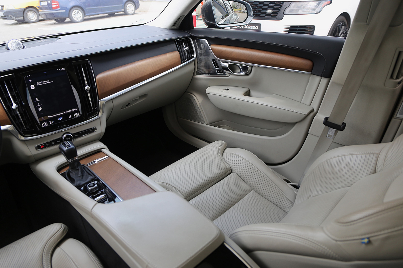 Volvo S90