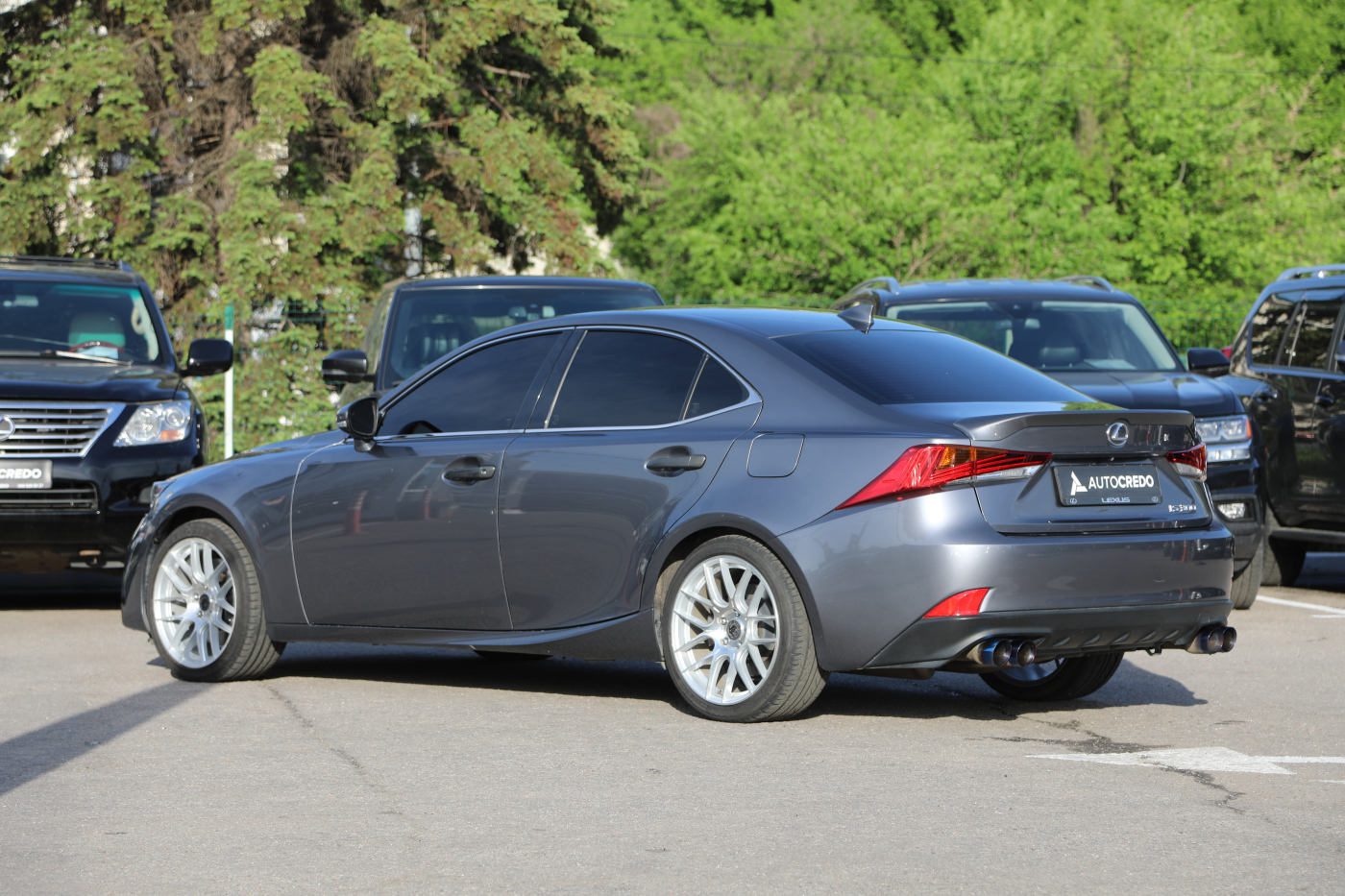 Lexus IS