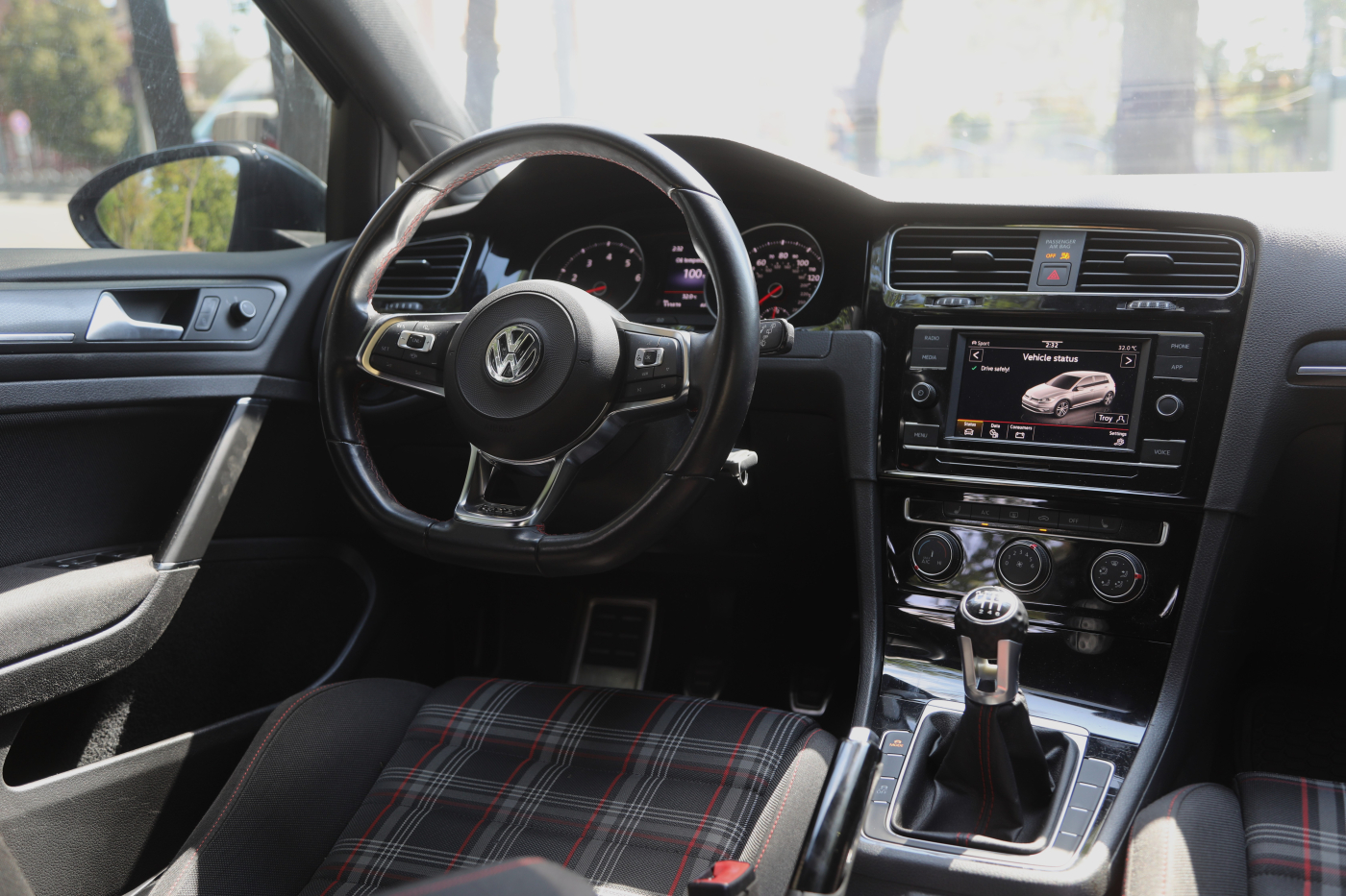 Volkswagen Golf GTI