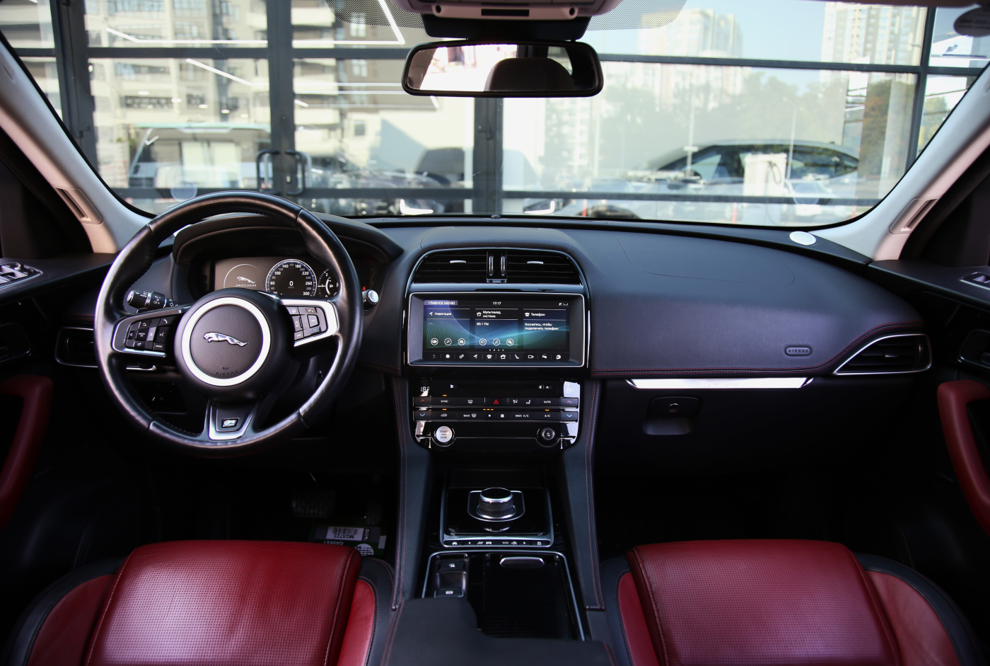 Jaguar F-Pace