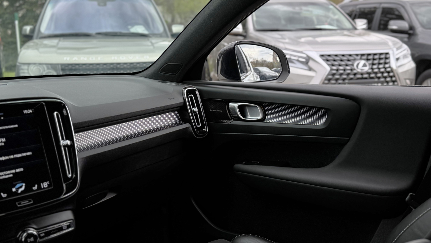 Volvo XC40