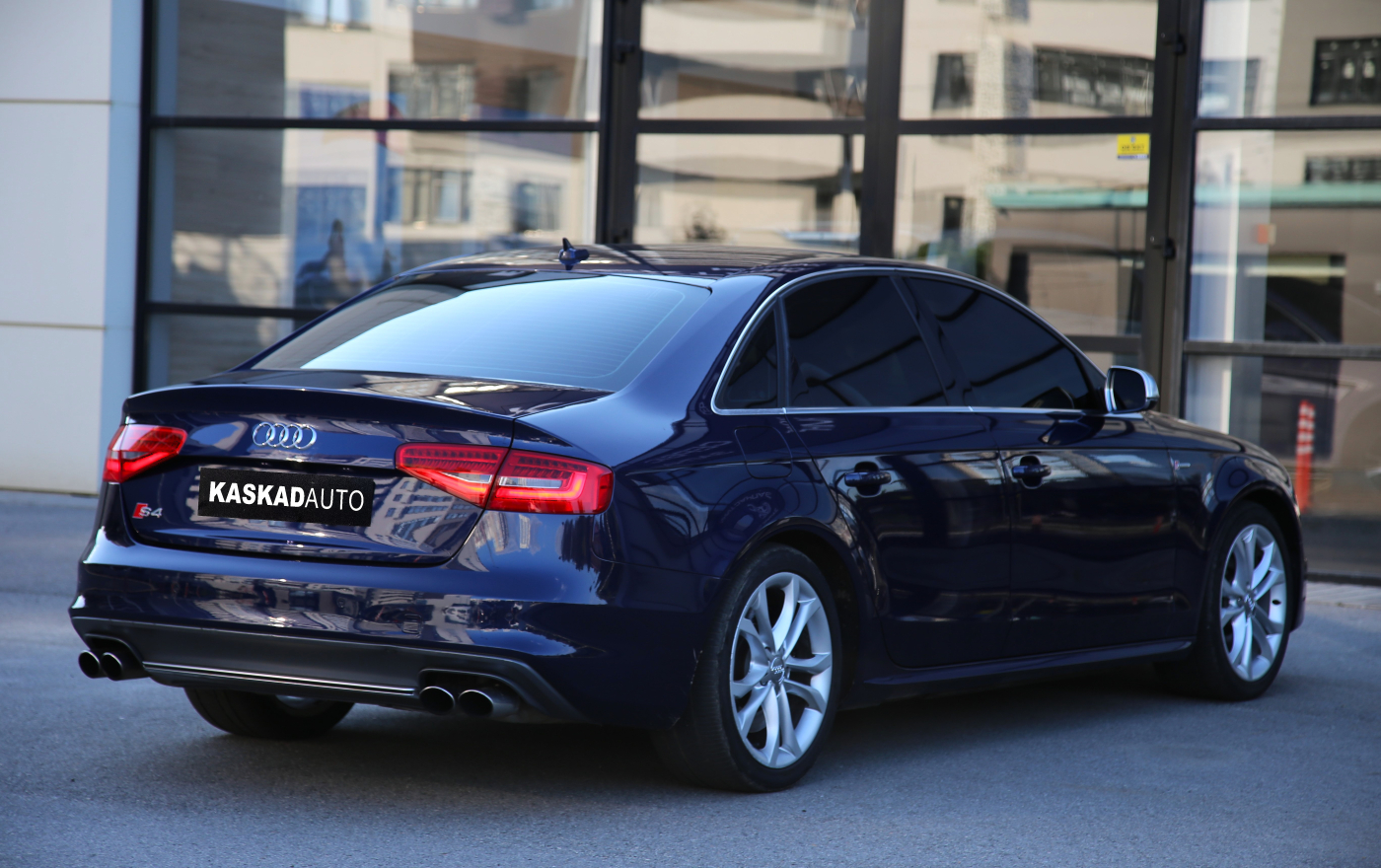 Audi S4