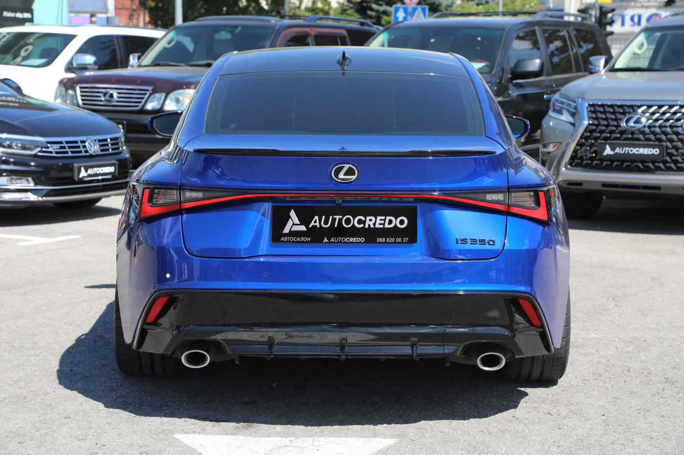 Lexus IS