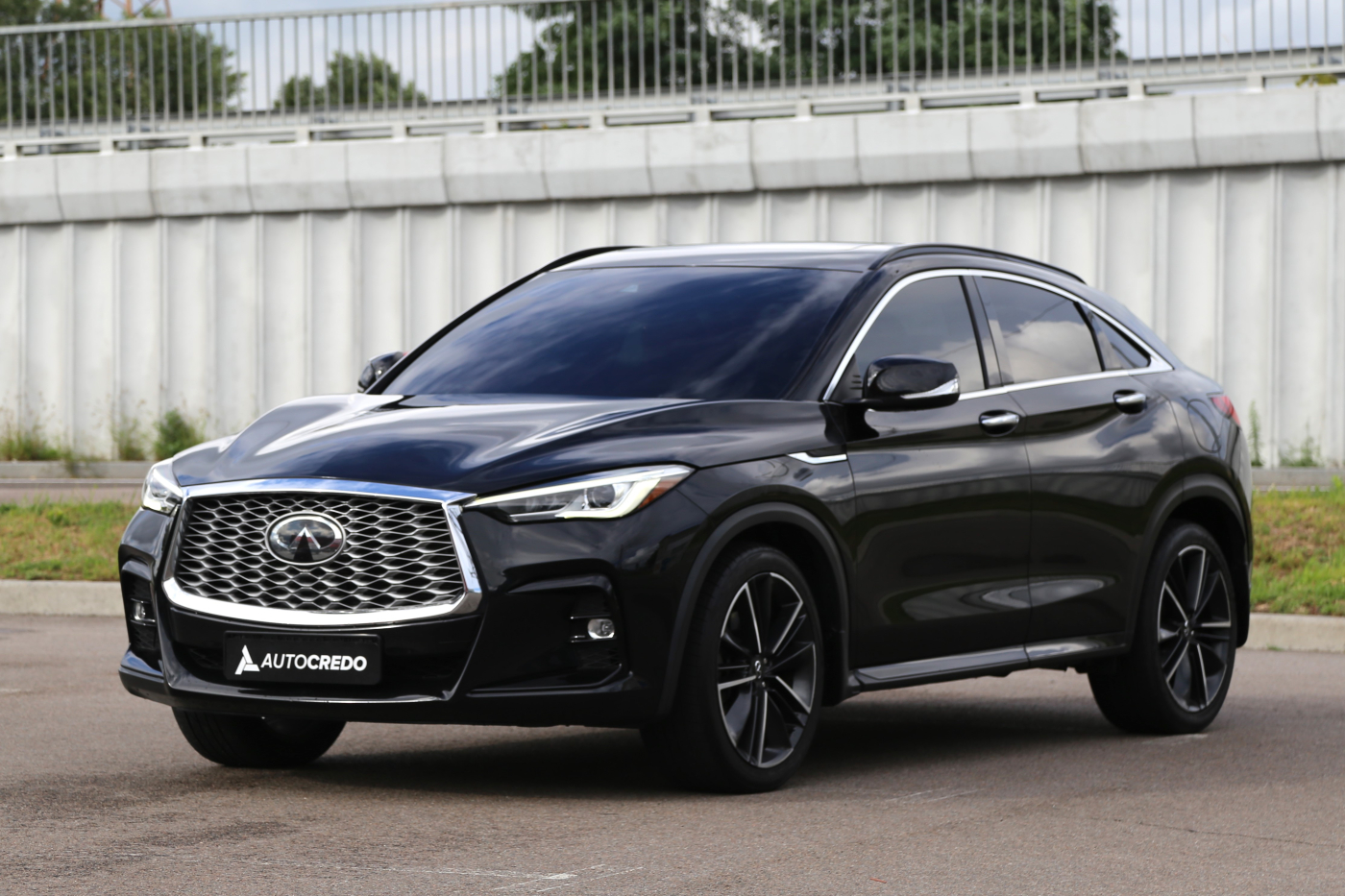 Infiniti QX55
