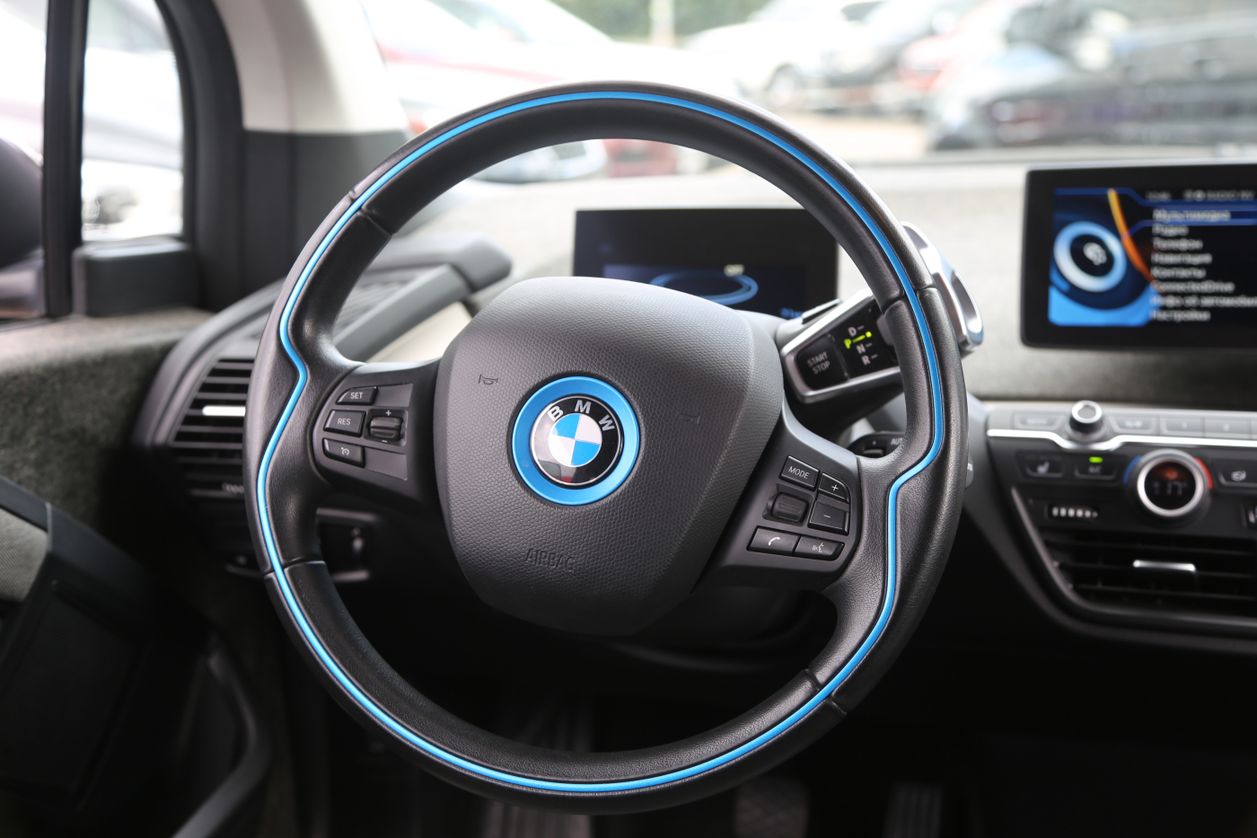 BMW I3