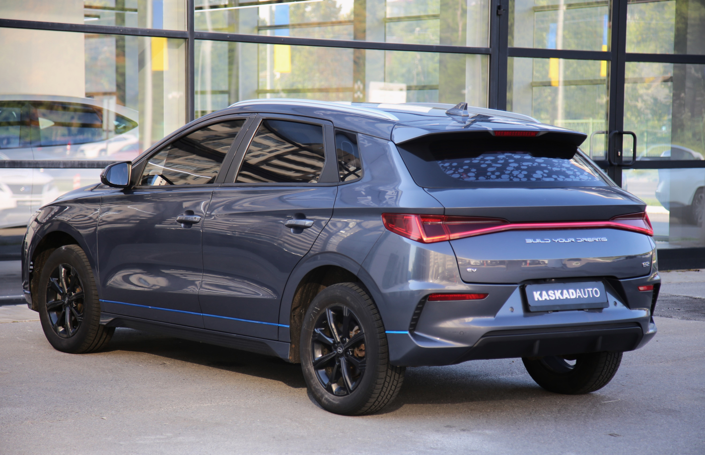 BYD E2