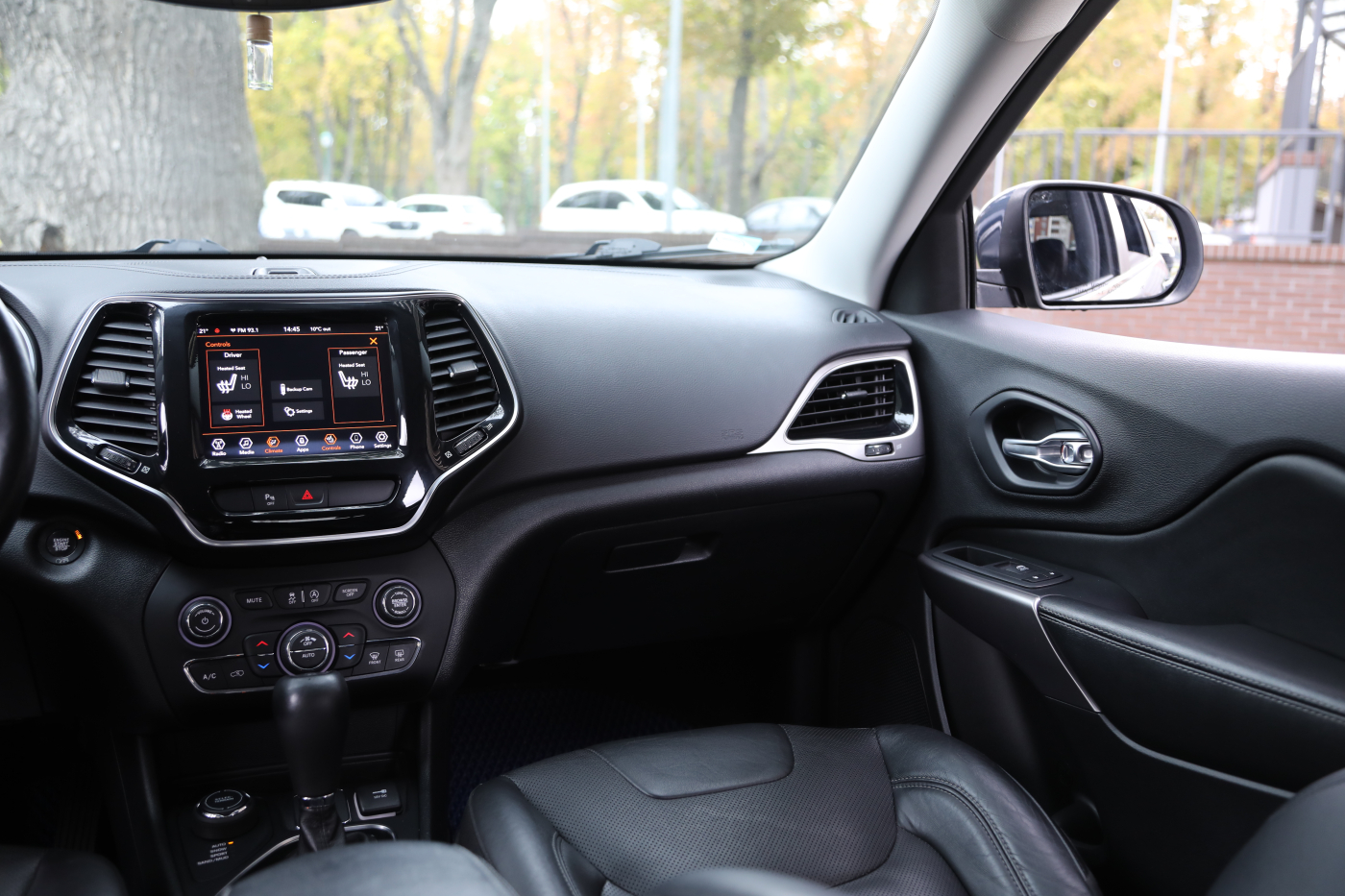 Jeep Cherokee