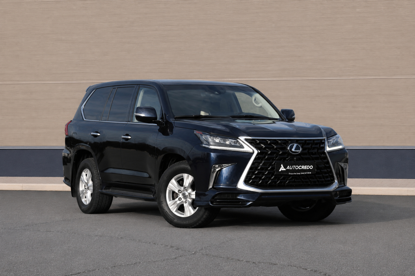 Lexus LX