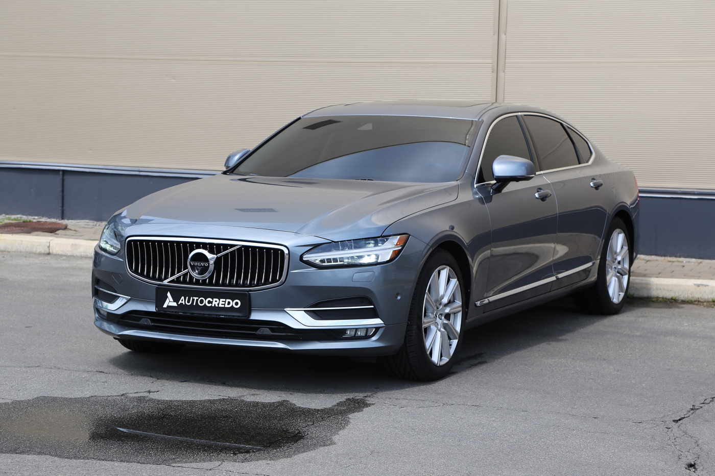 Volvo S90