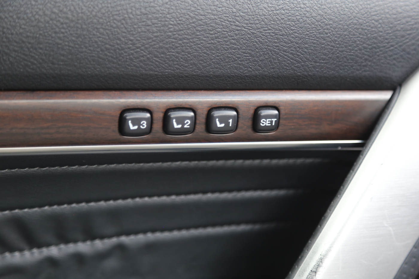 Toyota Land Cruiser (все)